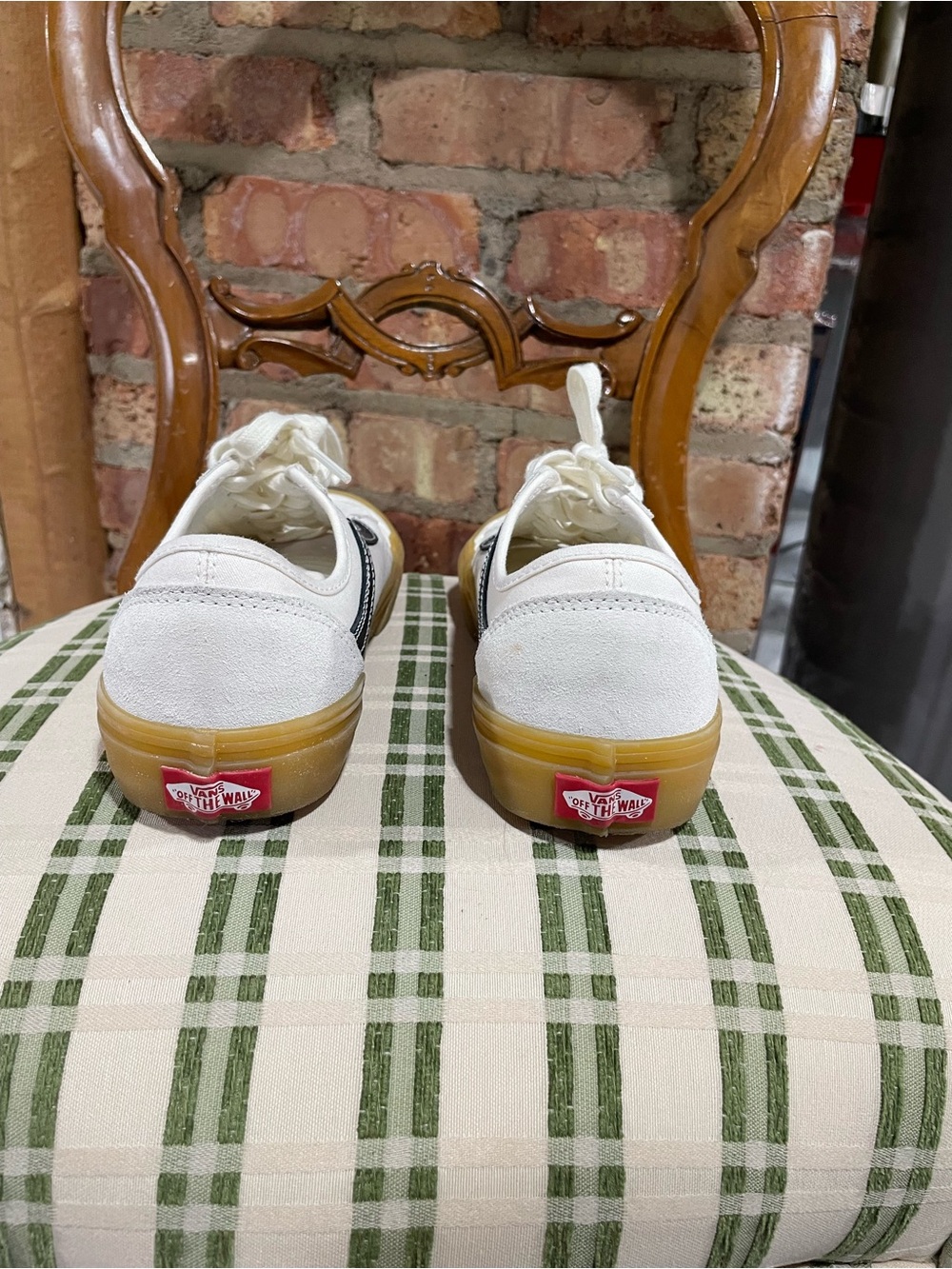 Vans Cream Canvas Low-Top Sneakers with Black Stripe and Gum Sole - Picture 9 of 10